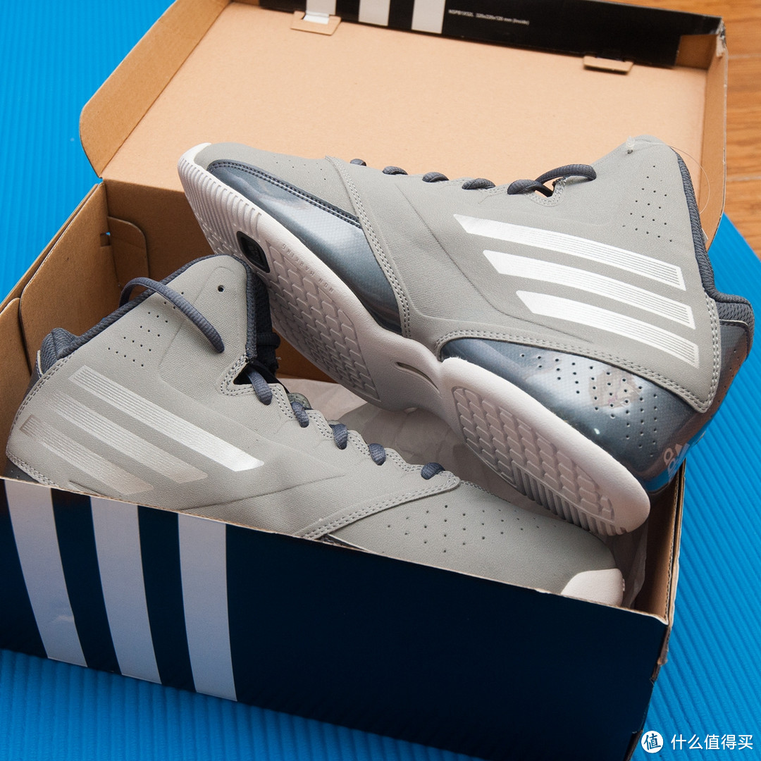 自编自导自演 — 6PM白菜价入Adidas 阿迪达斯 3 Series 篮球鞋