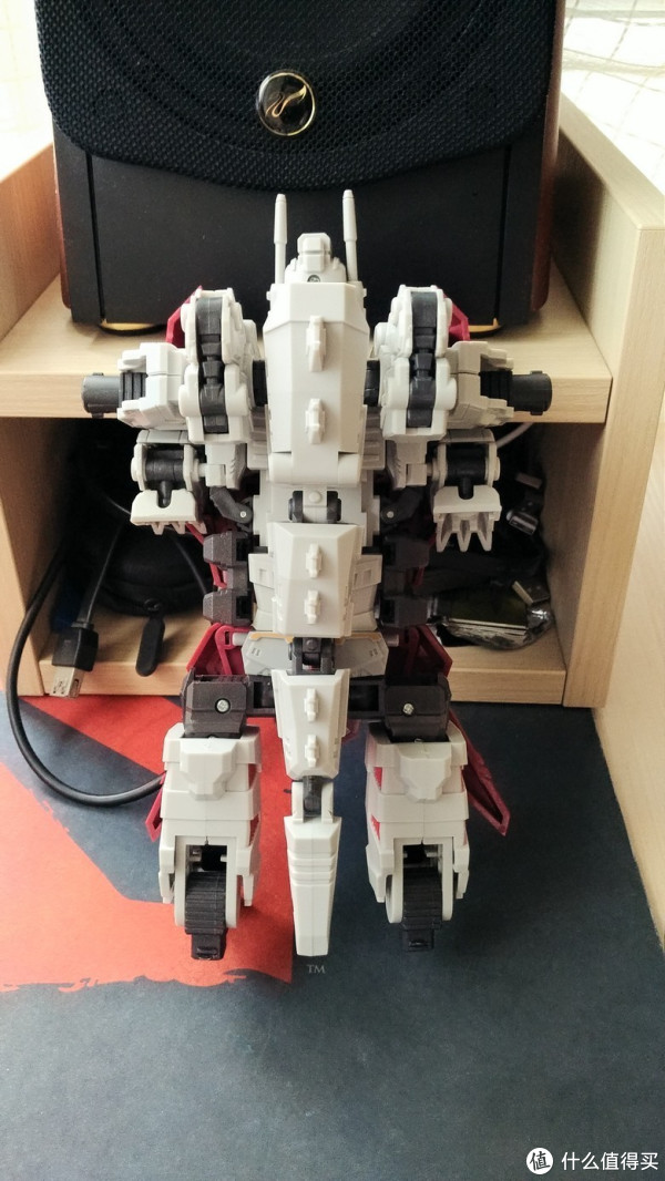 变形金刚玩具 篇二十六:ut组合金刚,求雨鬼之主体 — 暴力龙