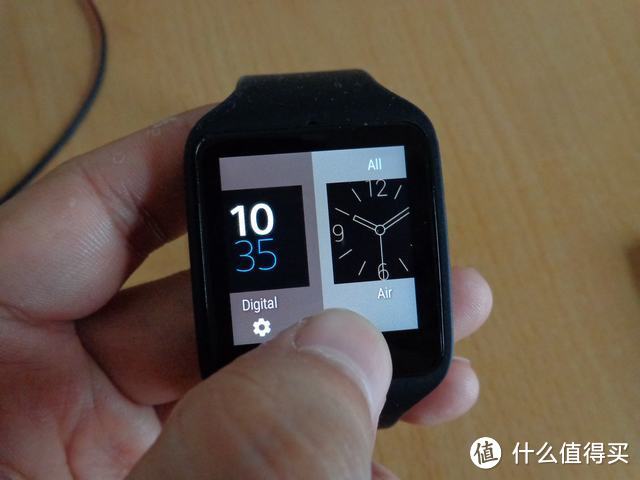 一款被严重低估的 Android Wear 手表：SONY 索尼 Smartwatch3