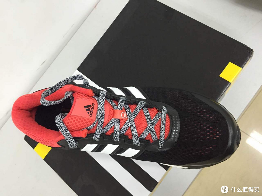 奔跑吧，骚年：Adidas 阿迪达斯 Supernova Glide Boost 跑鞋上脚