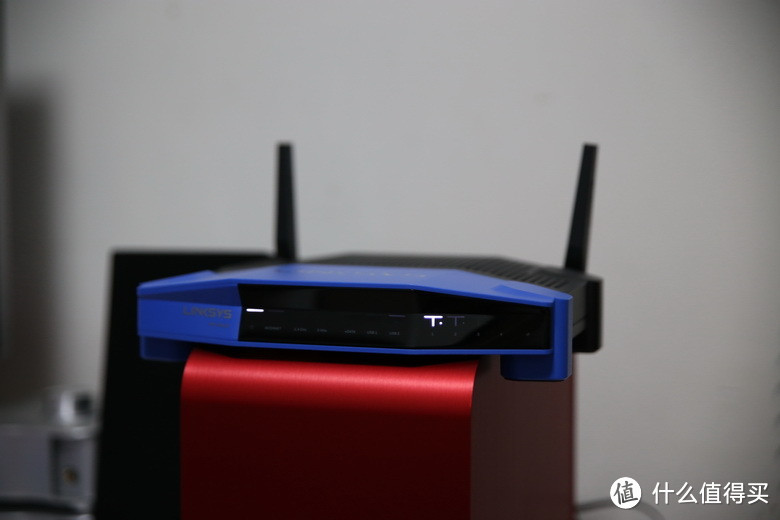 来势汹汹：LINKSYS WRT1200AC 无线路由器