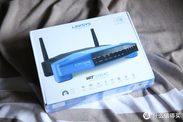 来势汹汹：LINKSYS WRT1200AC 无线路由器