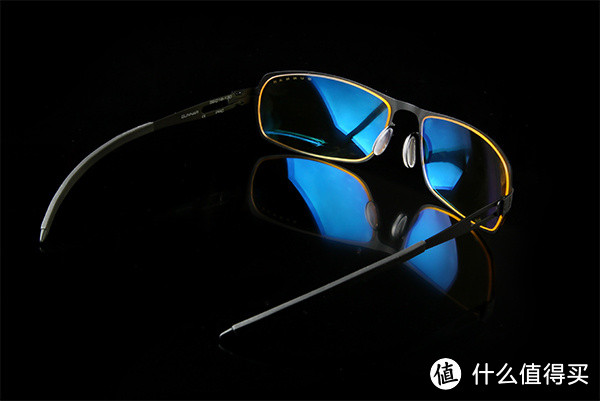 过滤多数紫外线和短波蓝光：GUNNAR 发布 Cyber  防蓝光眼镜