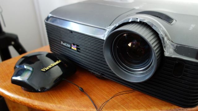 陋室的自娱自乐:美亚直邮 viewsonic 优派 pro8200 投影仪及国内维修