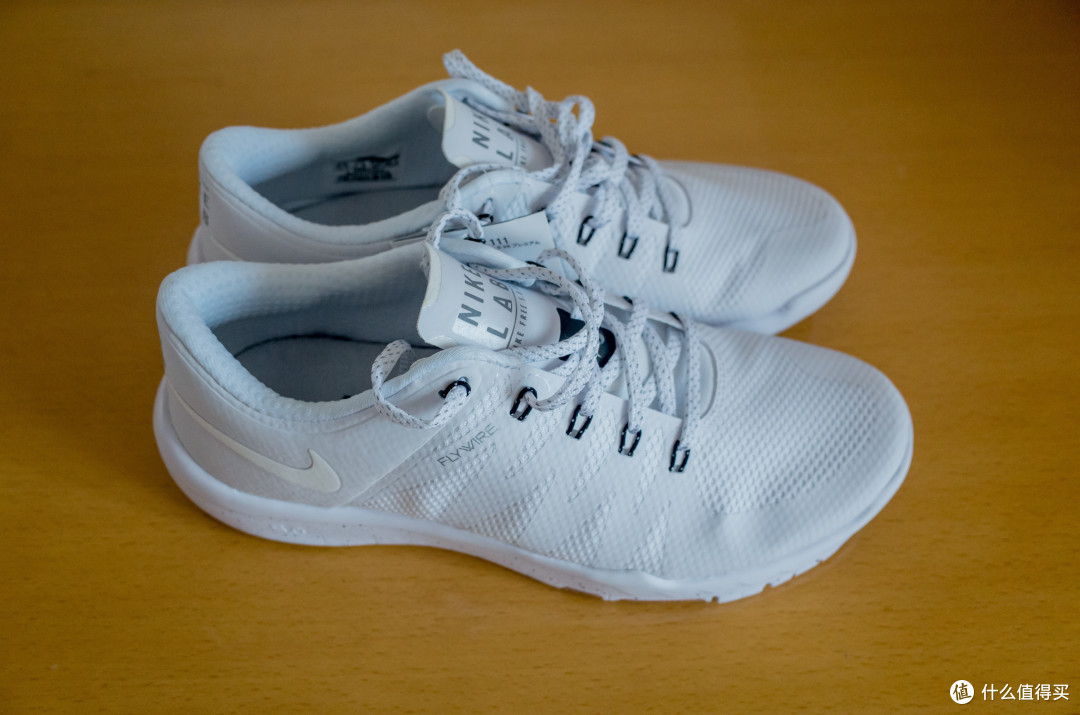 耐克呈现——Nike Free TR 5.0 V6 Premium 开箱
