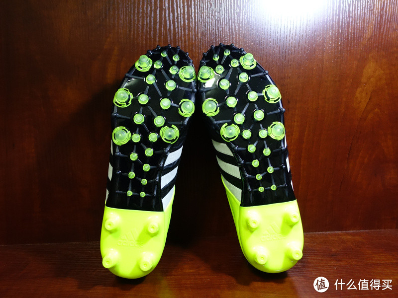 玩爆一切！Adidas ACE 15.2 FG/AG开箱&人草实战测试