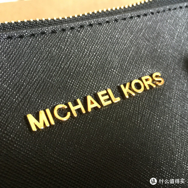 Macy\'s 直邮 MICHAEL Michael Kors Sutton Medium 与 Selma Large包包