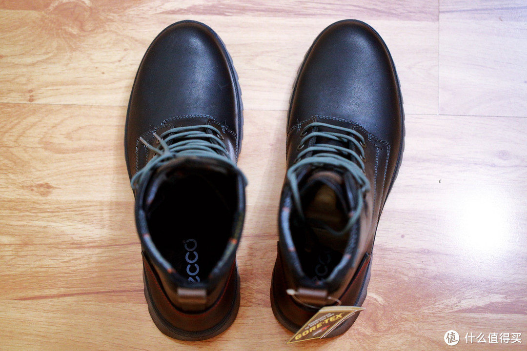 反季节入手 ecco 爱步 Darren Plain Toe GTX 徒步靴