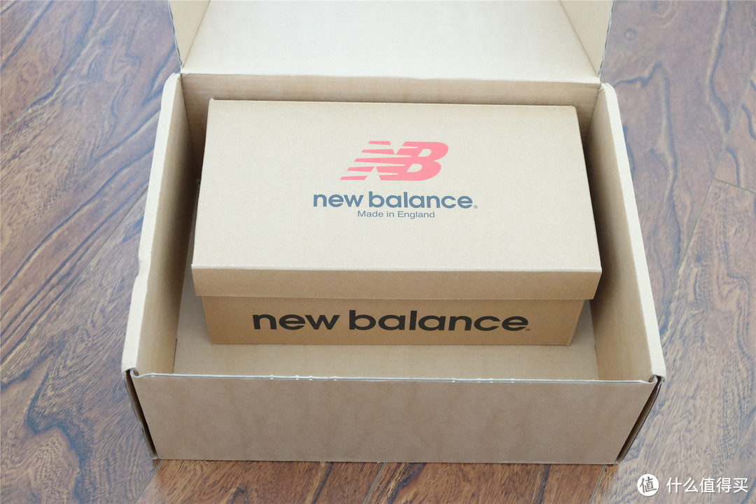 大妈首晒：英产复古New Balance 670