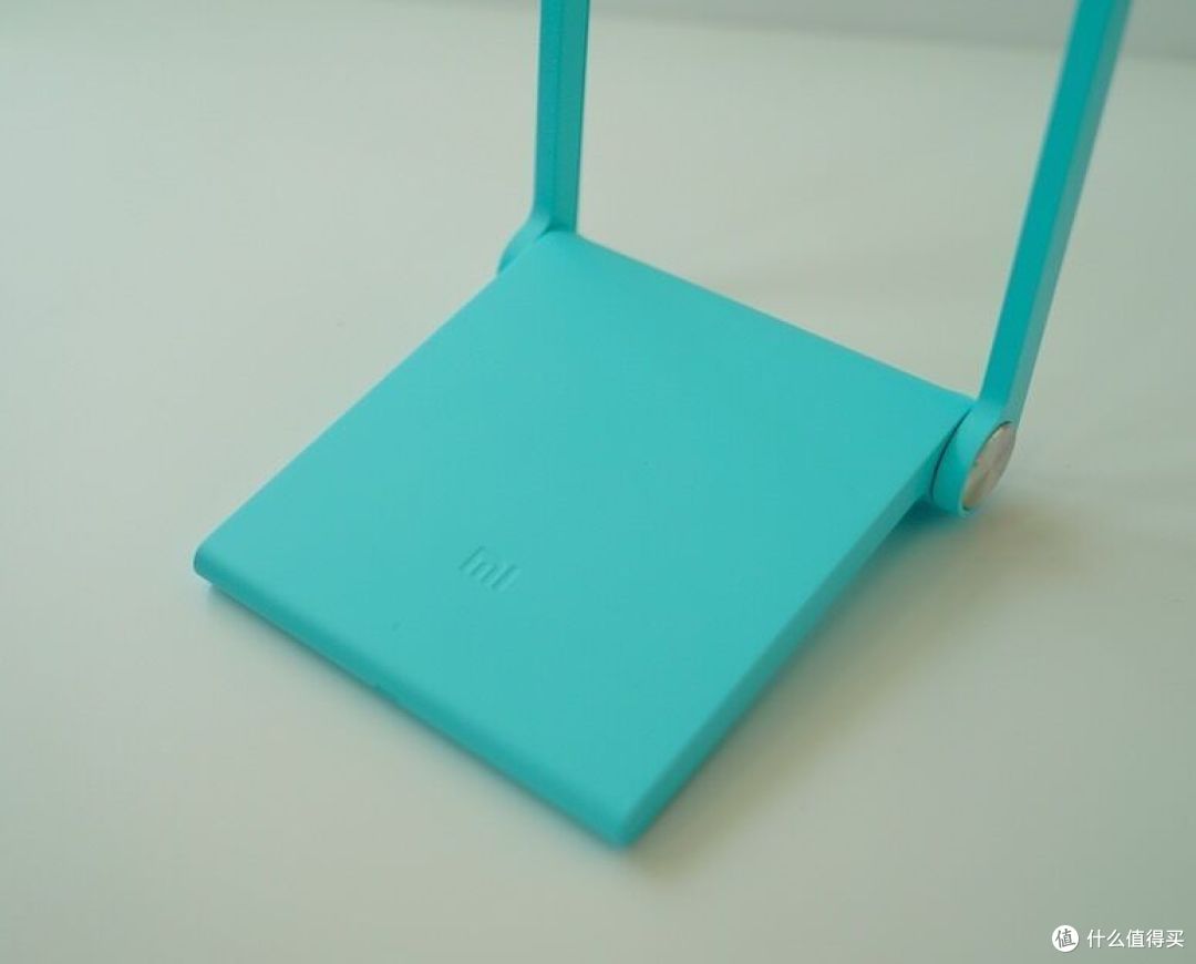 体积性能缩减 小户型够用:MI 小米 发布 小米路由器青春版 售价79元