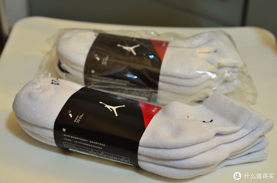 2015年新款 JORDAN火烈鸟&三叶草 T恤&JORDAN DRIFIT袜子开箱 及混乱的尺码