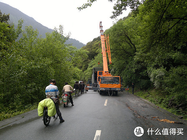 八千里路云和月：从成都到拉萨