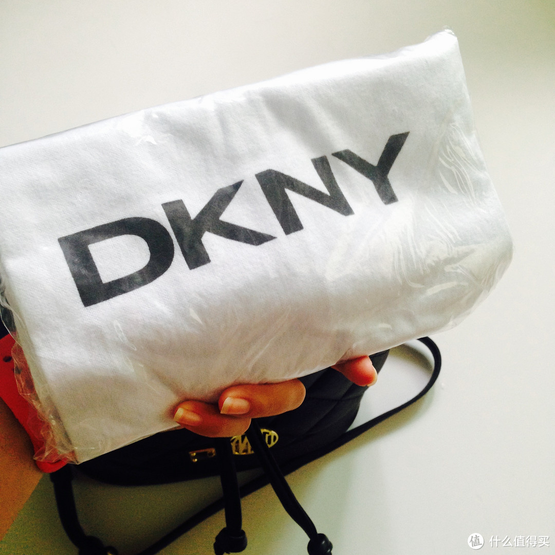 Bloomingdale's直邮 — DKNY 女士绗缝软羊革水桶包