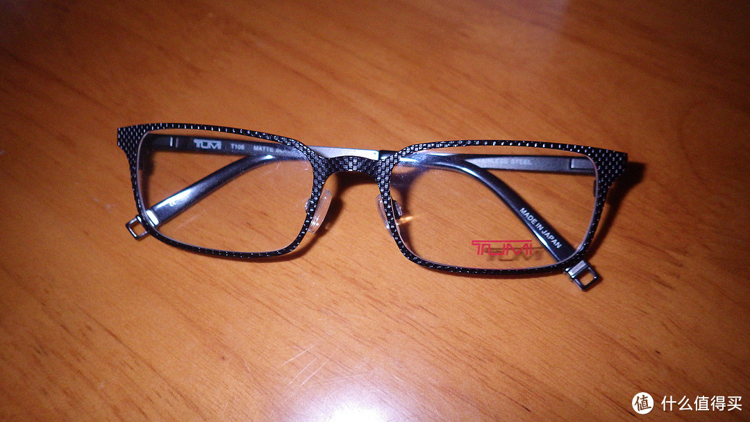 一个很有B格的眼镜：TUMI T106 眼镜架