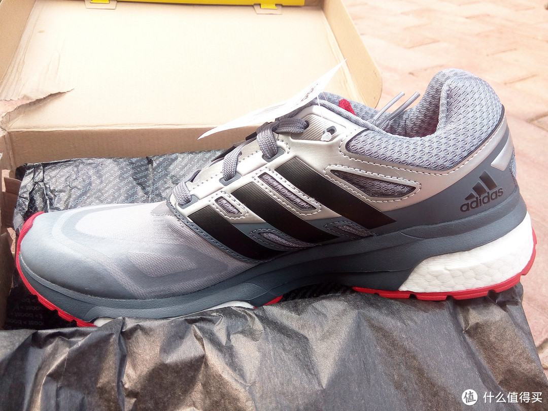 别人家的跑鞋：Adidas 阿迪达斯 Response Boost 男款跑鞋极速开箱