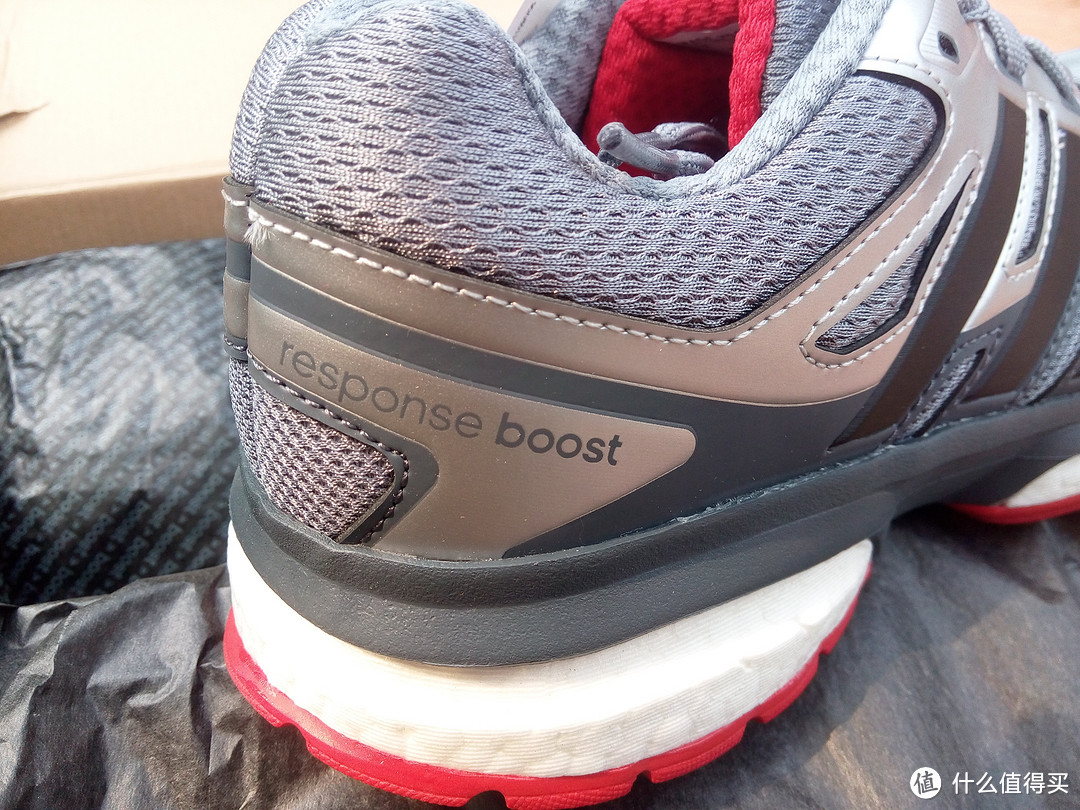 别人家的跑鞋：Adidas 阿迪达斯 Response Boost 男款跑鞋极速开箱