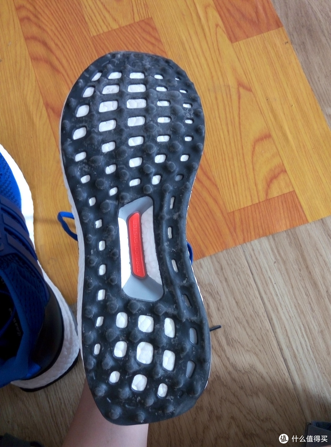 adidas 阿迪达斯 UltraBoost男款跑鞋