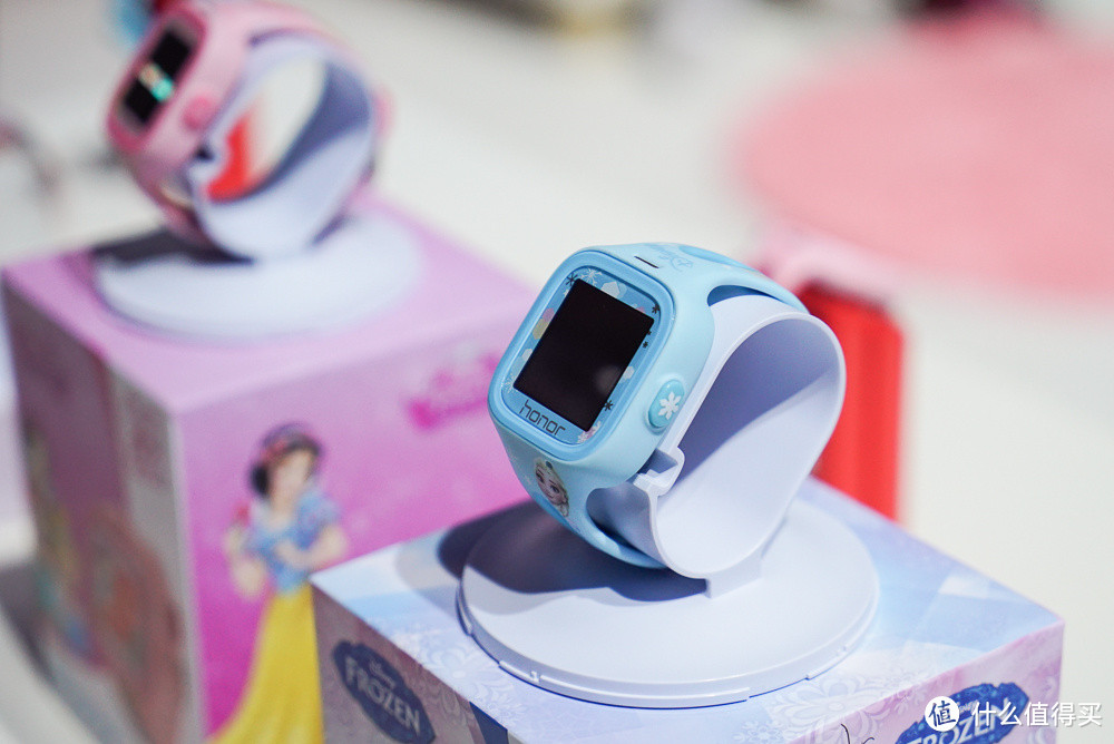 双向通话+安全定位：HUAWEI 华为荣耀 发布 小K 儿童通话手表