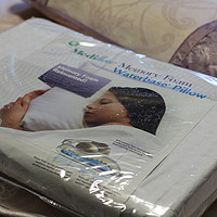 美的宝Mediflow Original Waterbase Pillow 水枕头半月外观展示(枕头套|拉链|漏斗|气孔)
