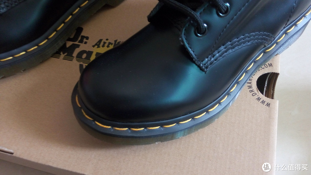 初见，难忘！我的第一双靴子来自 Dr. Martens 1460经典硬皮马丁靴