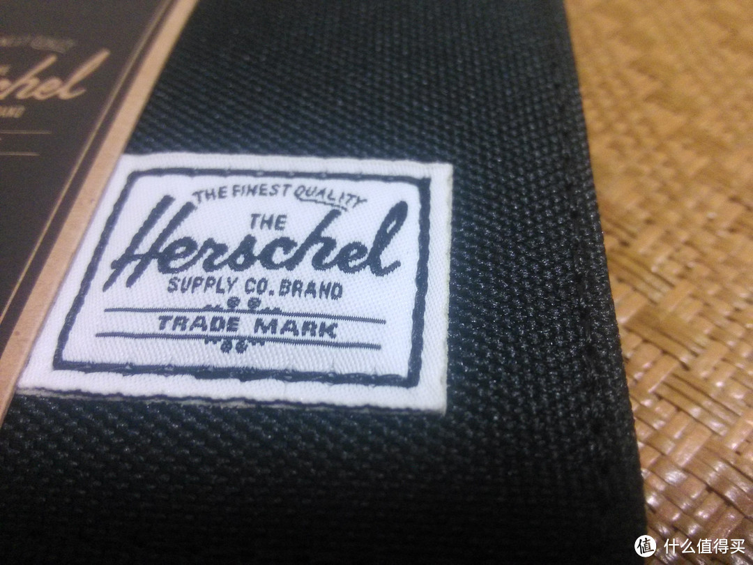 皮质钱包坚决抵制者十年寻觅结果 — Herschel Supply Co. Roy 帆布钱包