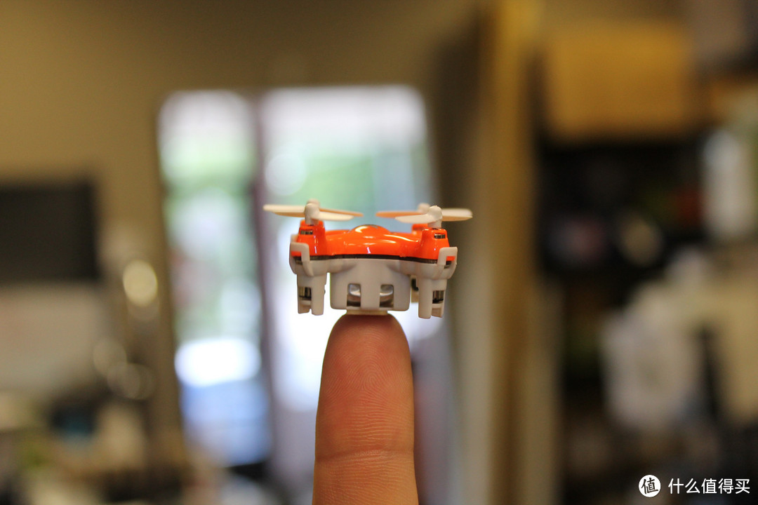 刷新最小无人机记录：Axis Drones 推出 Aerius 小型无人机