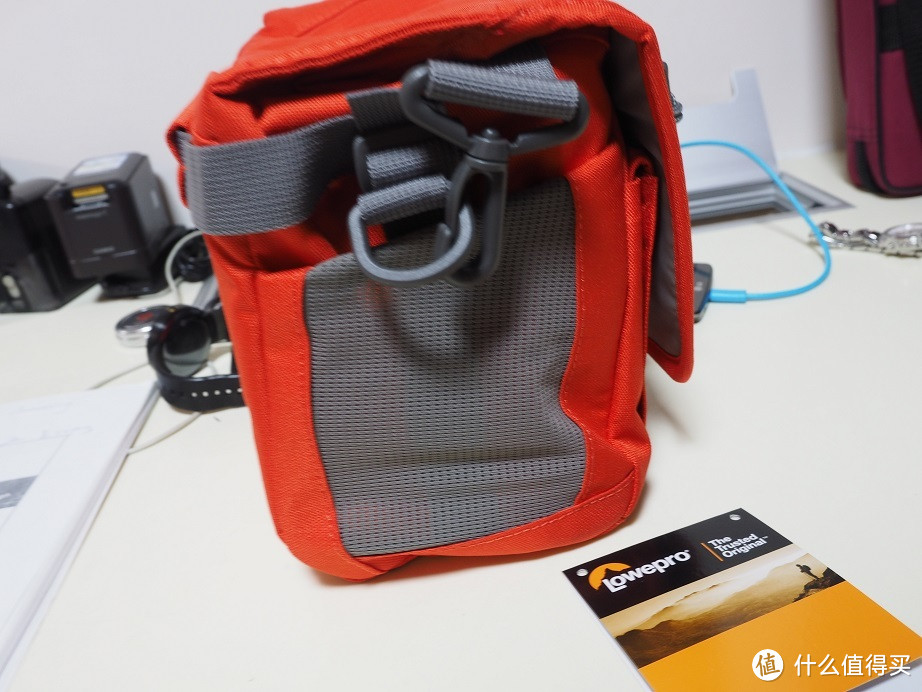 给EM1配个合适的窝 — Lowepro 乐摄宝 7LAW