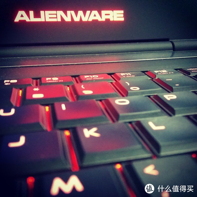 Alienware 15 笔记本电脑使用简测