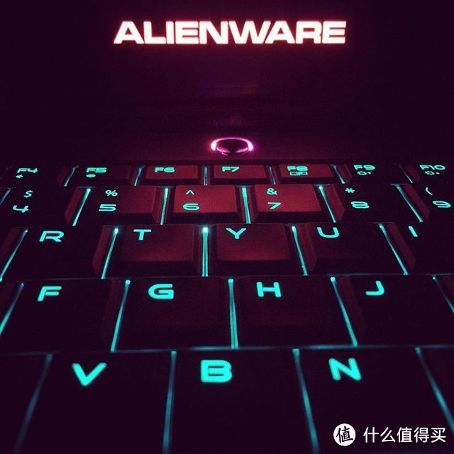 Alienware 15 笔记本电脑使用简测