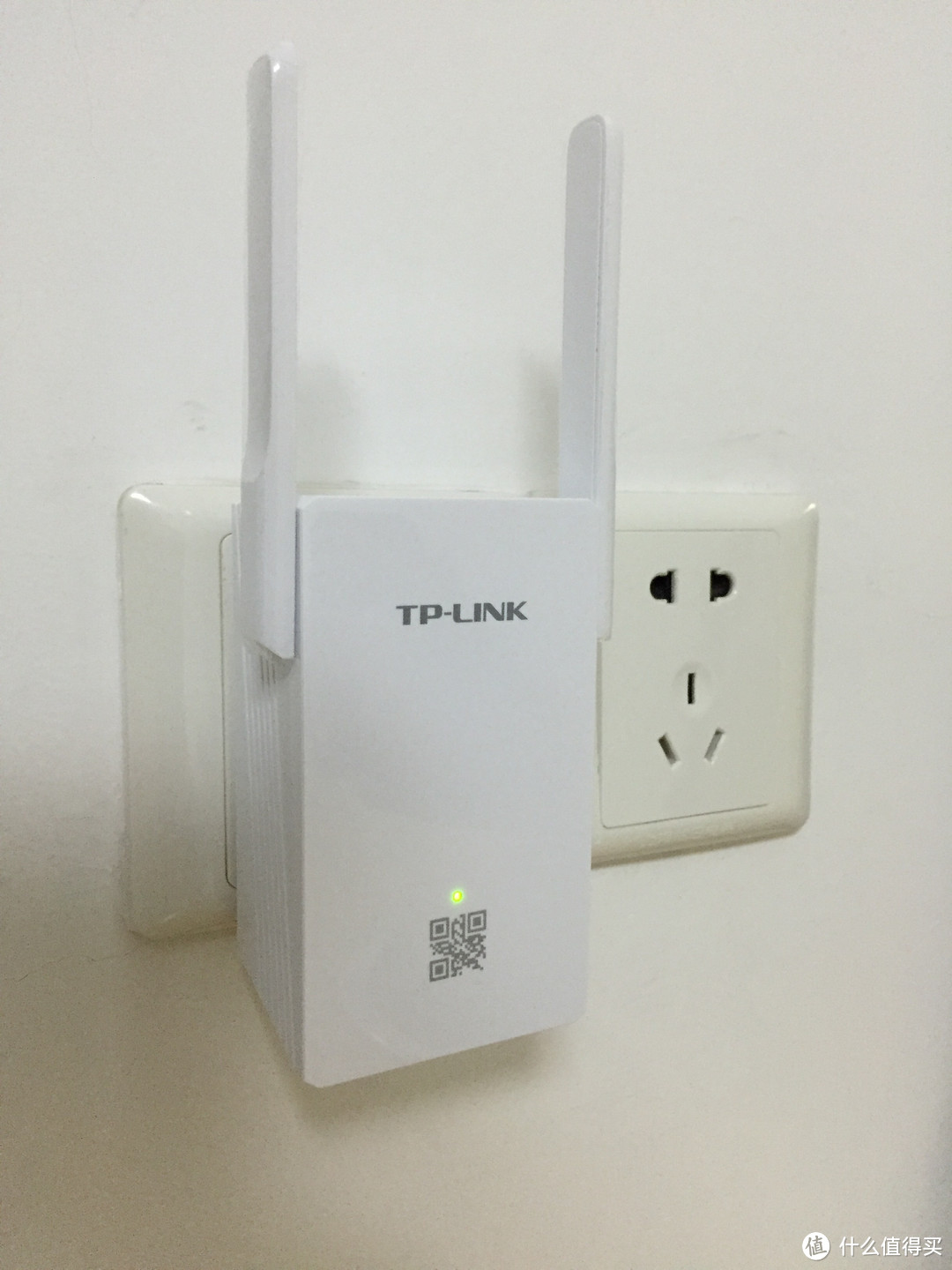 全家覆盖WIFI信号 — TP-LINK 普联 TL-WA832RE 300M wifi信号放大器