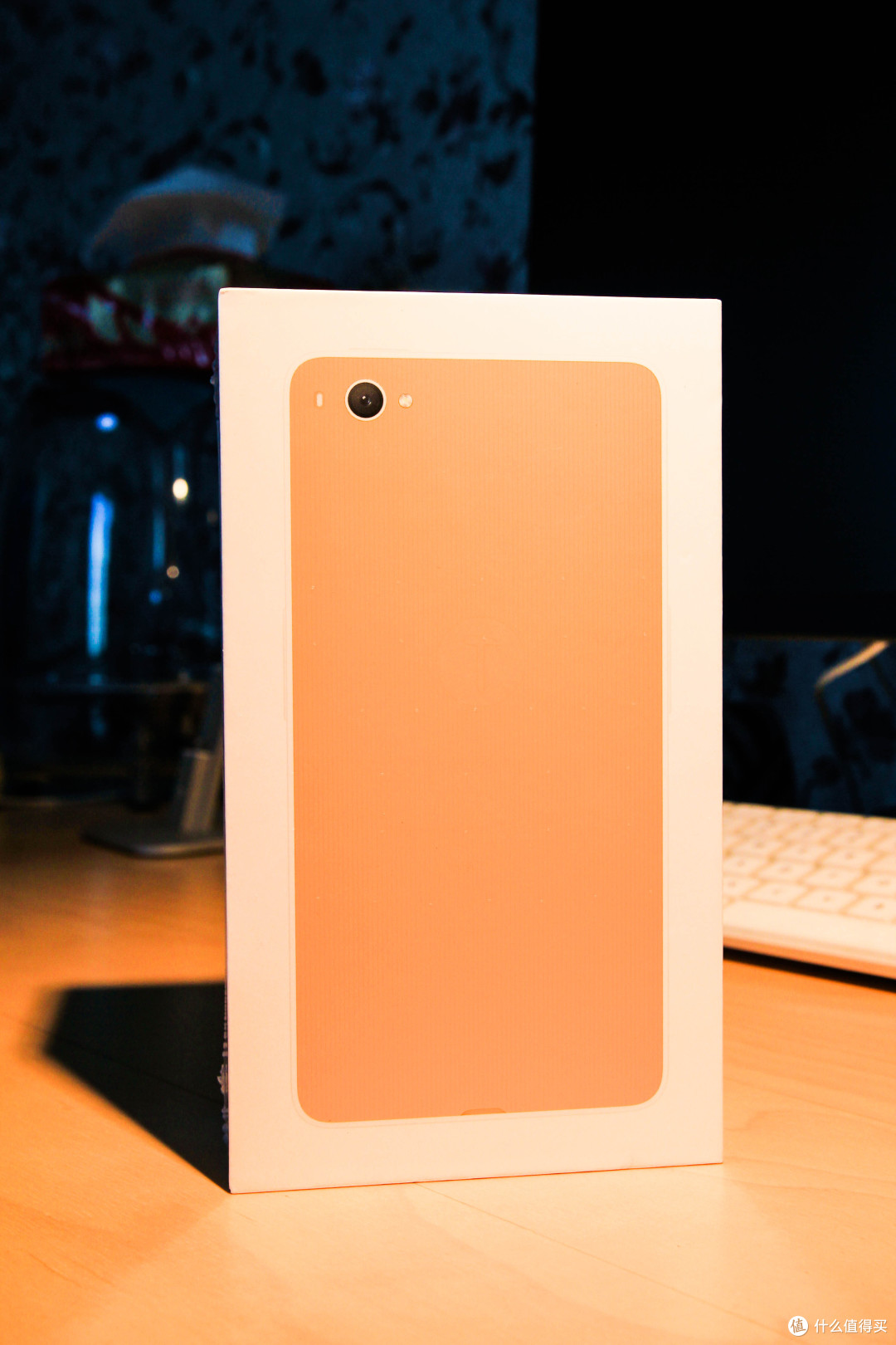 锤子 坚果 u1 橙色 32g 情怀开箱