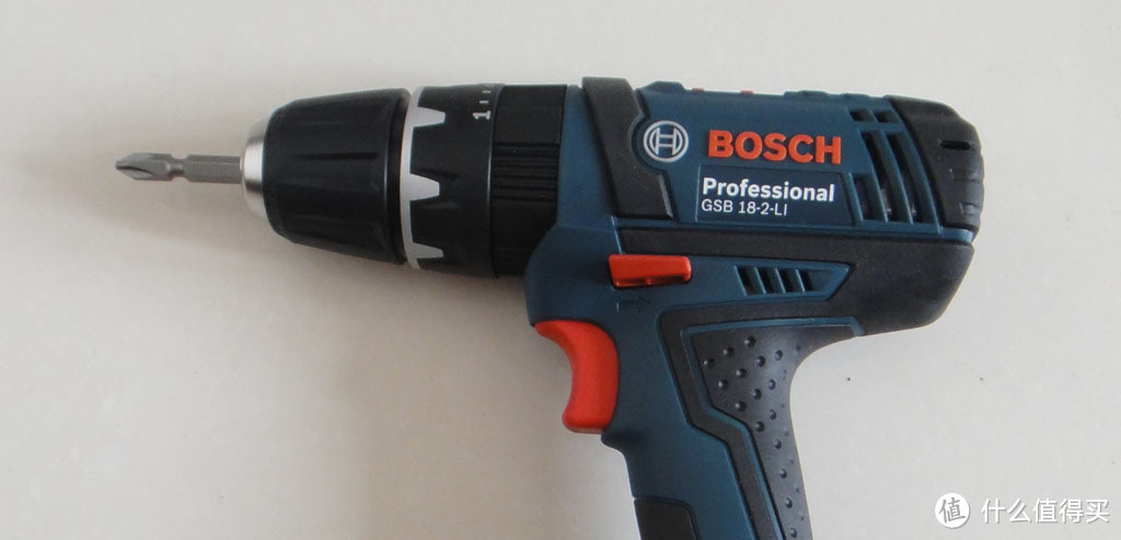 拧螺丝、钻孔一机足矣？  BOSCH 博世GSB 18-2-Li冲击钻晒单