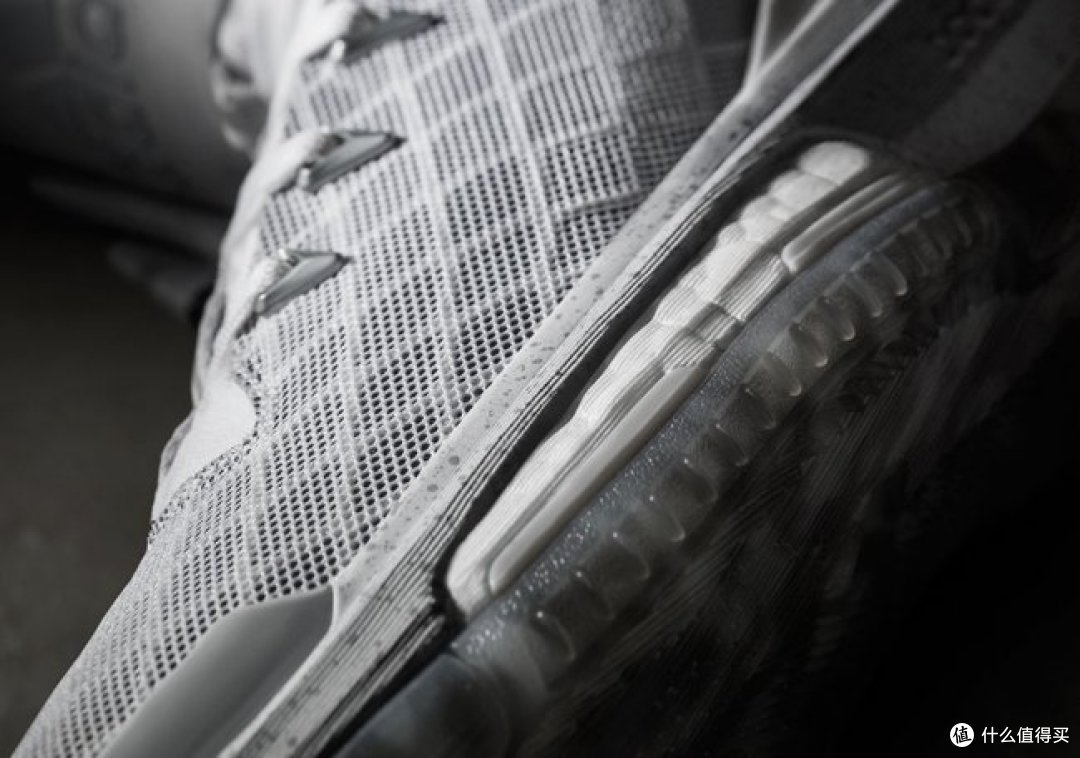 全掌Boost+FITFRAME绑带设计:adidas 阿迪达斯 推出 D Rose 6签名球鞋