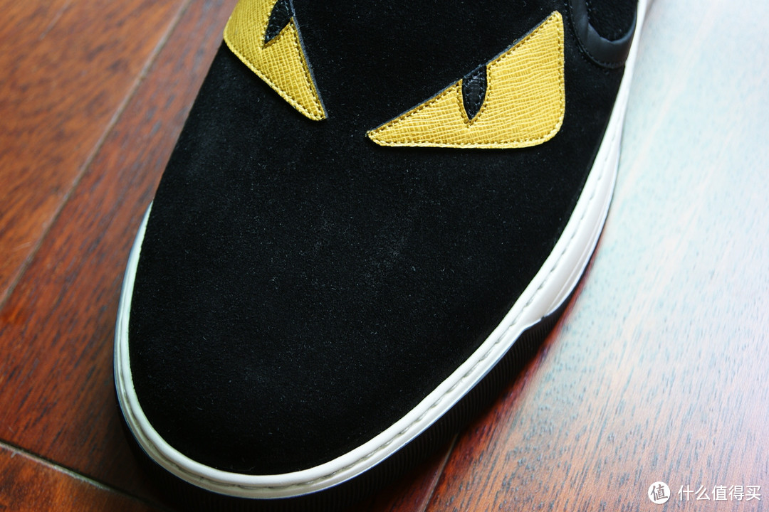 恶魔之眼——FENDI 芬迪 BAG BUGS 初代男款黑色运动休闲鞋
