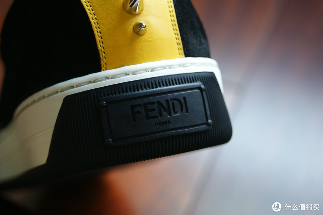 恶魔之眼——fendi 芬迪 bag bugs 初代男款黑色运动休闲鞋