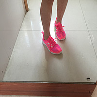 adidas 阿迪达斯 SL LOOP 女大童款和 Nike 耐克 AIR MAX TEE