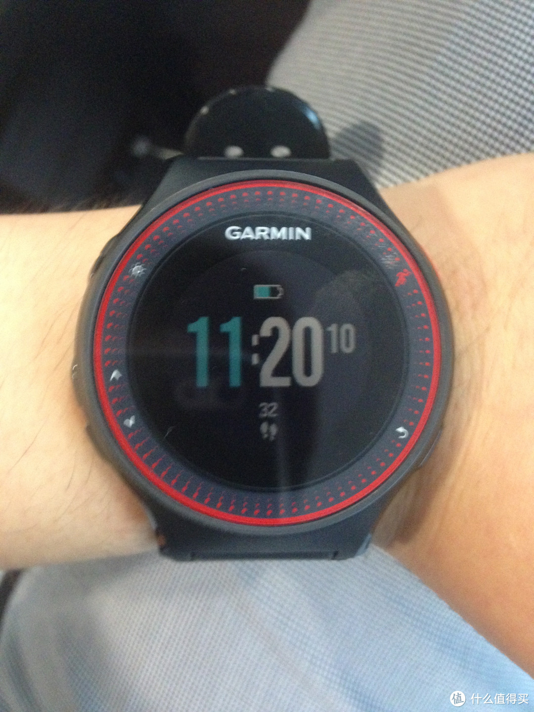 跑步利器：GARMIN  Forerunner 225 GPS跑步心率手表