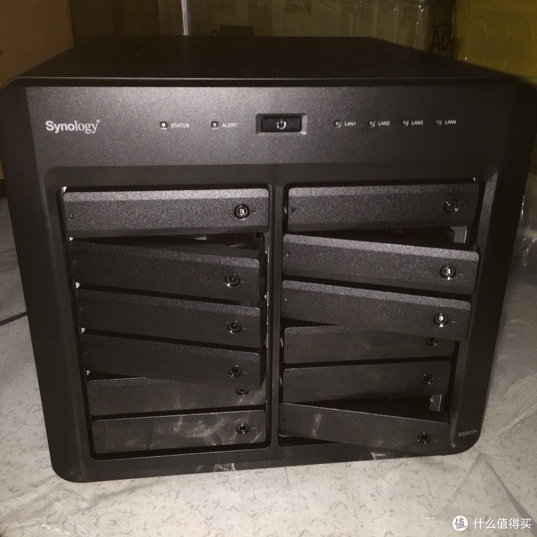 Synology 群晖 DS2415+ NAS网络存储服务器开箱及系统安装