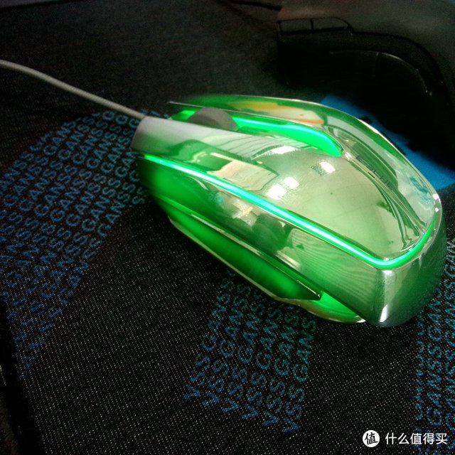 妹子好帮手：宜博M617鼠标