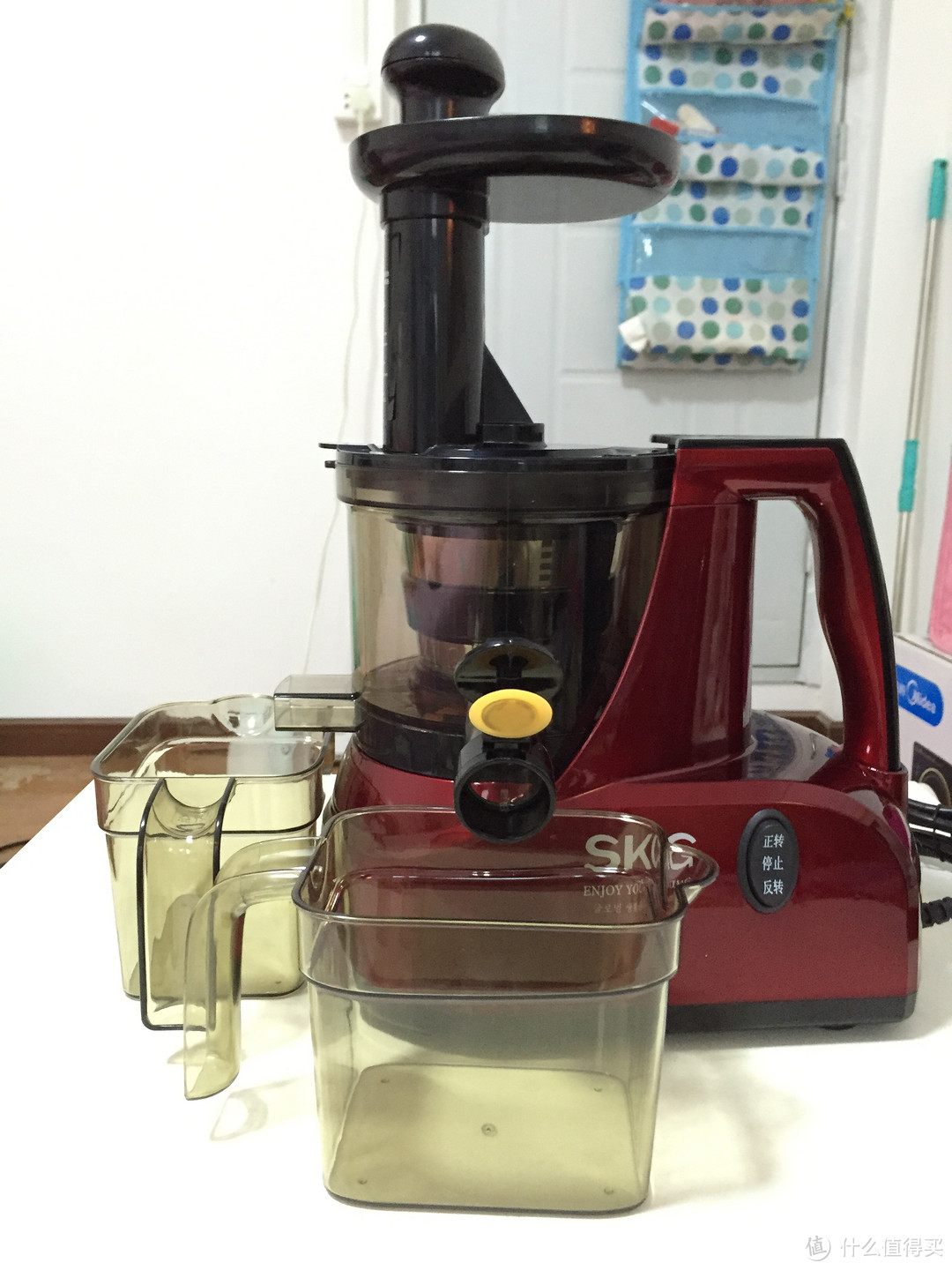 挤出来的浓厚果味：SKG 2075 厨房机械 原汁机