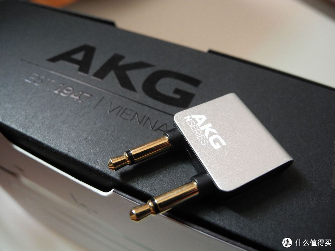 小而美的手机配塞 AKG N20入耳式耳机 首发开箱