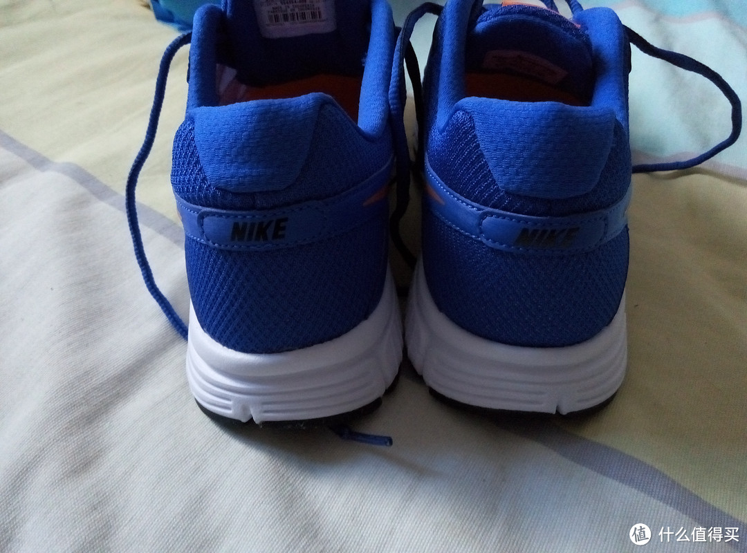 迪卡侬实体店里的白菜：Nike 耐克 Revolution 2 Running 男式休闲跑步鞋
