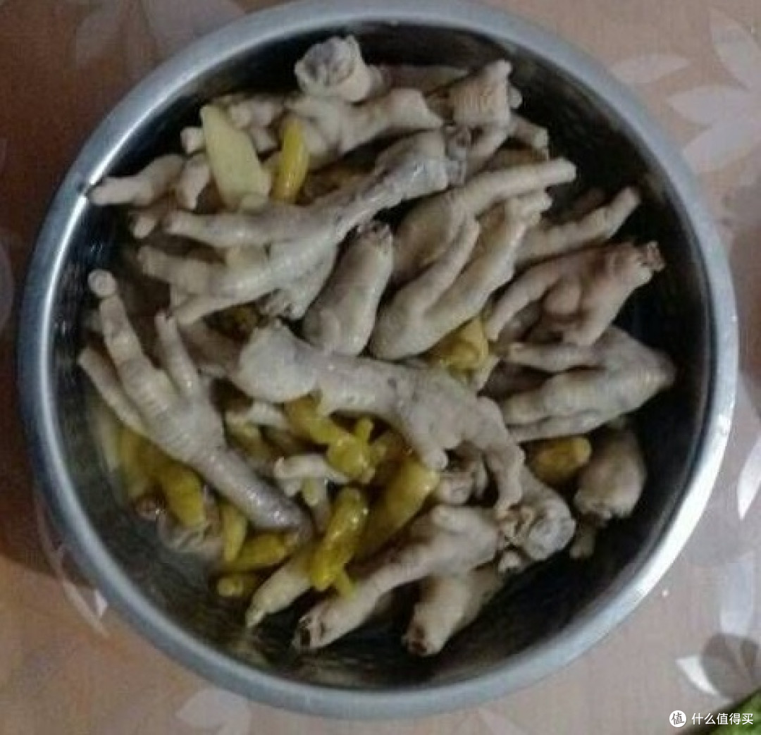 #舌尖上的小长假# 吃什么?我做主 — 鲜辣可口的泡椒凤爪来袭