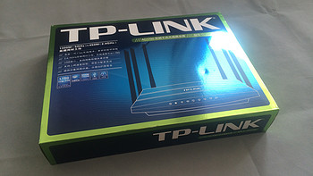 TP-LINK 新版 TL-WDR7500 千兆无线路由器外观展示(电源|天线)