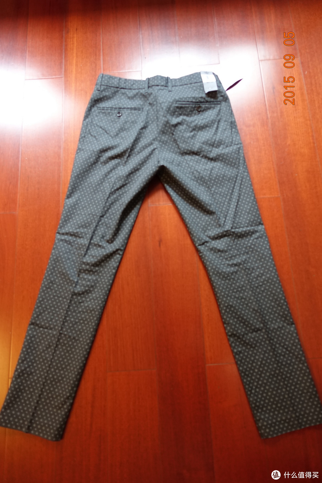 是波点风吗？Dockers Insignia Khaki, Skinny Tapered 男士休闲裤