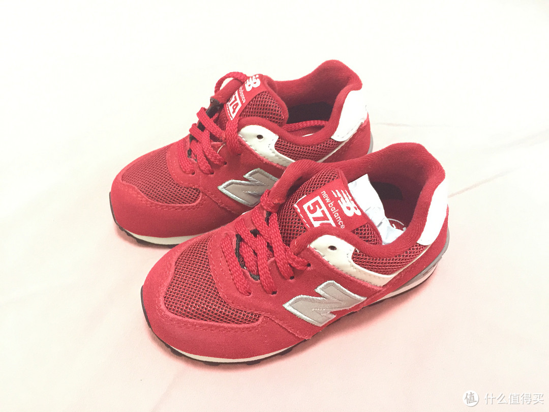 给儿子的小礼物，美国入手new balance 574童鞋和adidas Originals SL Loop 运动童鞋