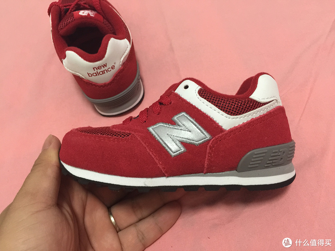 给儿子的小礼物，美国入手new balance 574童鞋和adidas Originals SL Loop 运动童鞋