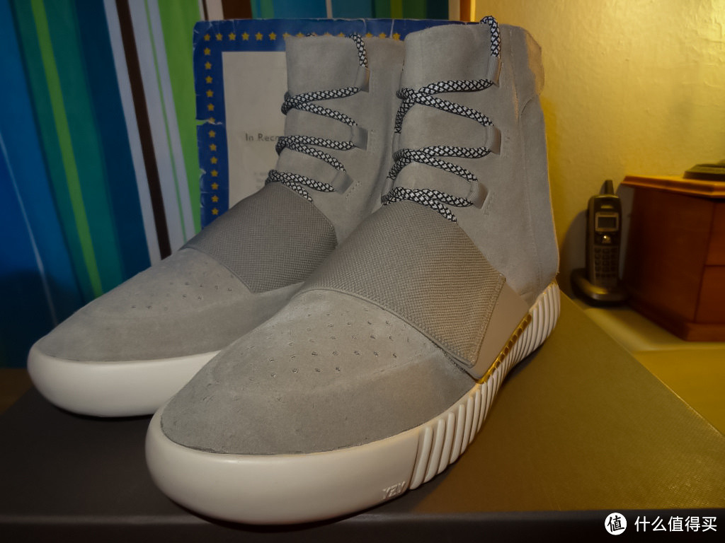 奢侈礼物——Adidas Originals Yeezy 750 Boost潮鞋瞻仰