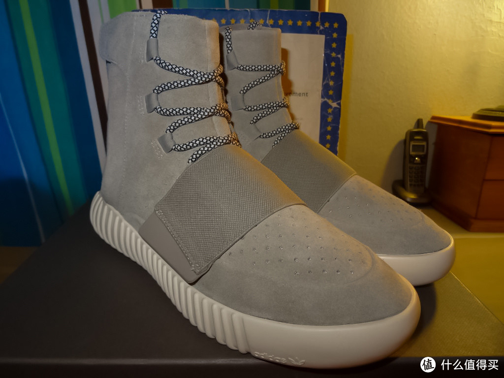 奢侈礼物——Adidas Originals Yeezy 750 Boost潮鞋瞻仰