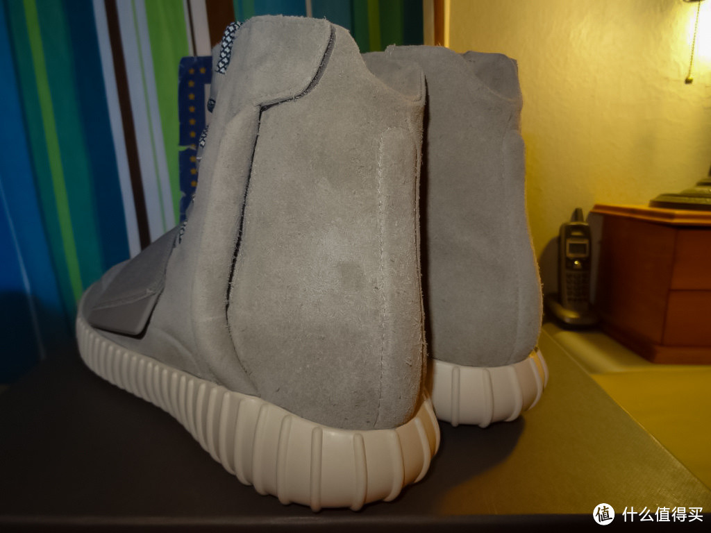 奢侈礼物——Adidas Originals Yeezy 750 Boost潮鞋瞻仰